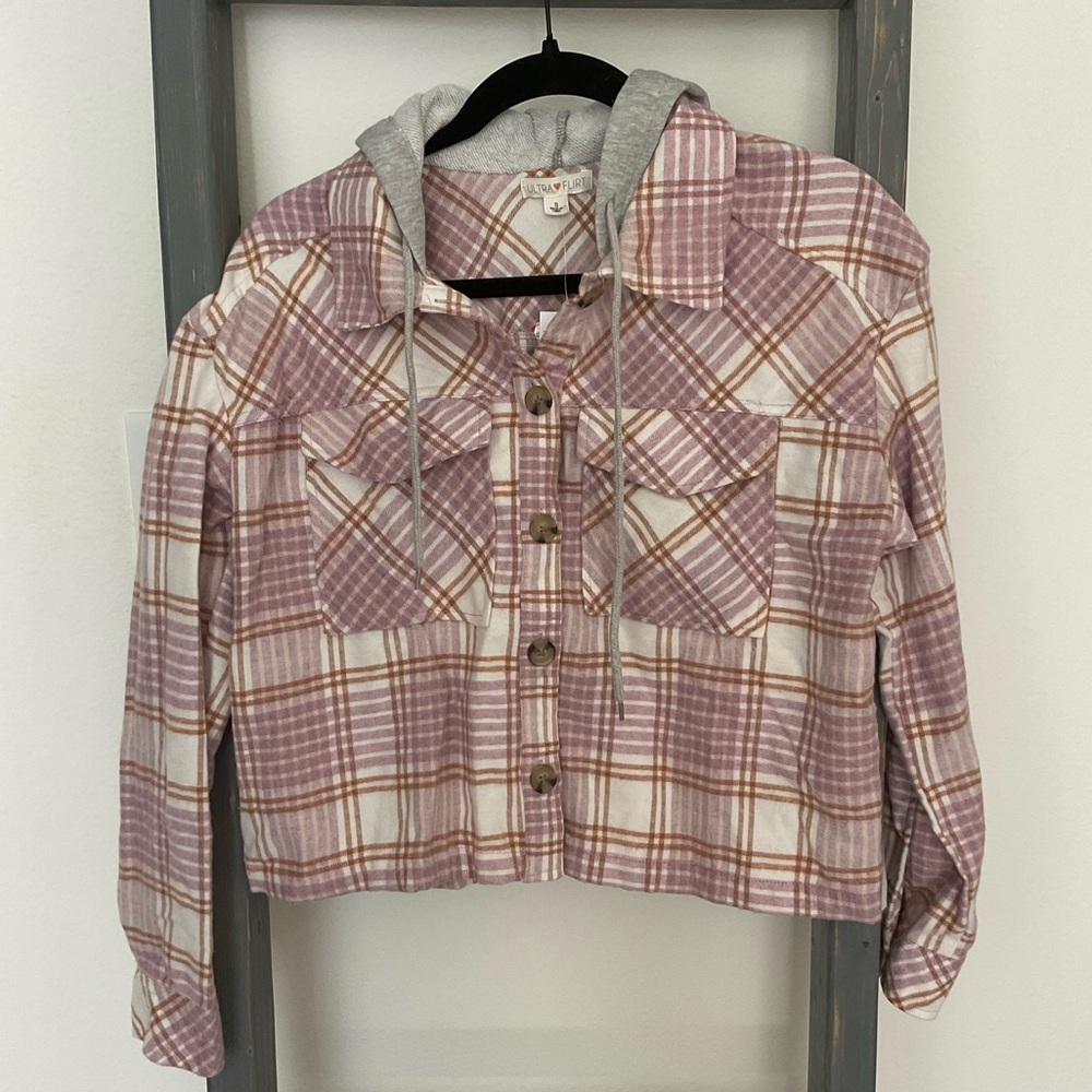 Ultra Flirt crop shacket. Pink and Brown Plaid Shirt with Hood. NWT Size S.